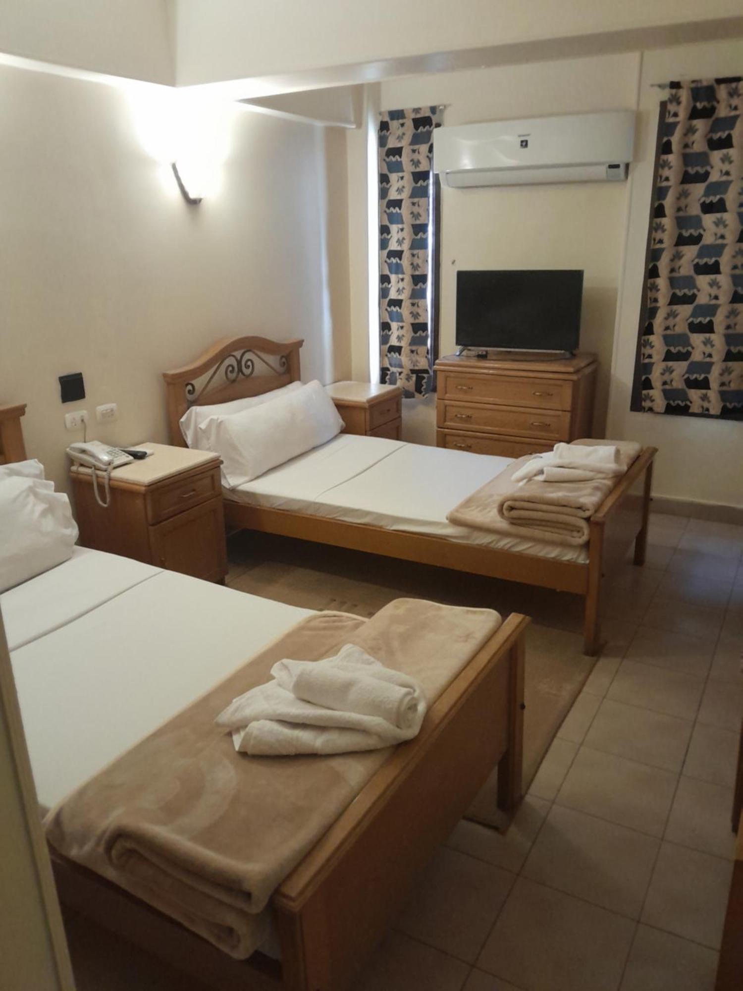 Applicators Hotel Abu Simbel Bagian luar foto
