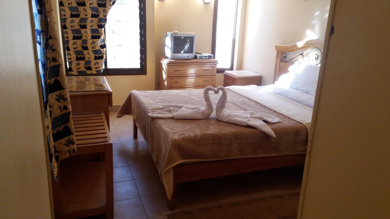 Applicators Hotel Abu Simbel Bagian luar foto